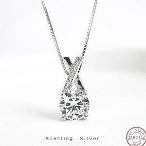 NEW 925 Sterling Silver Single Diamond Design Necklace